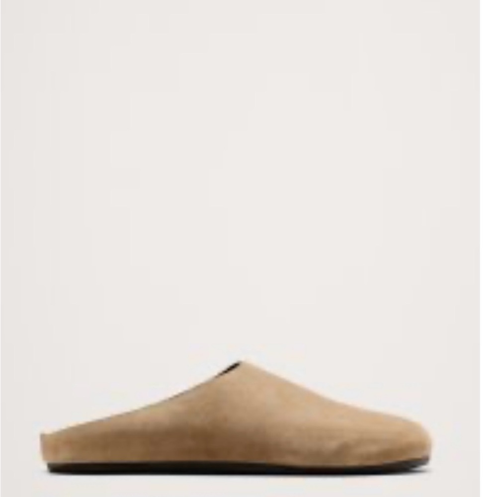 Banana Republic Leather Essential Clogs in taupe suede